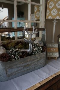 Christmas dining room silver gold centerpiece