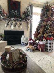 Christmas gift wrap trick, how to do it the easy way with buffalo check wrapping paper