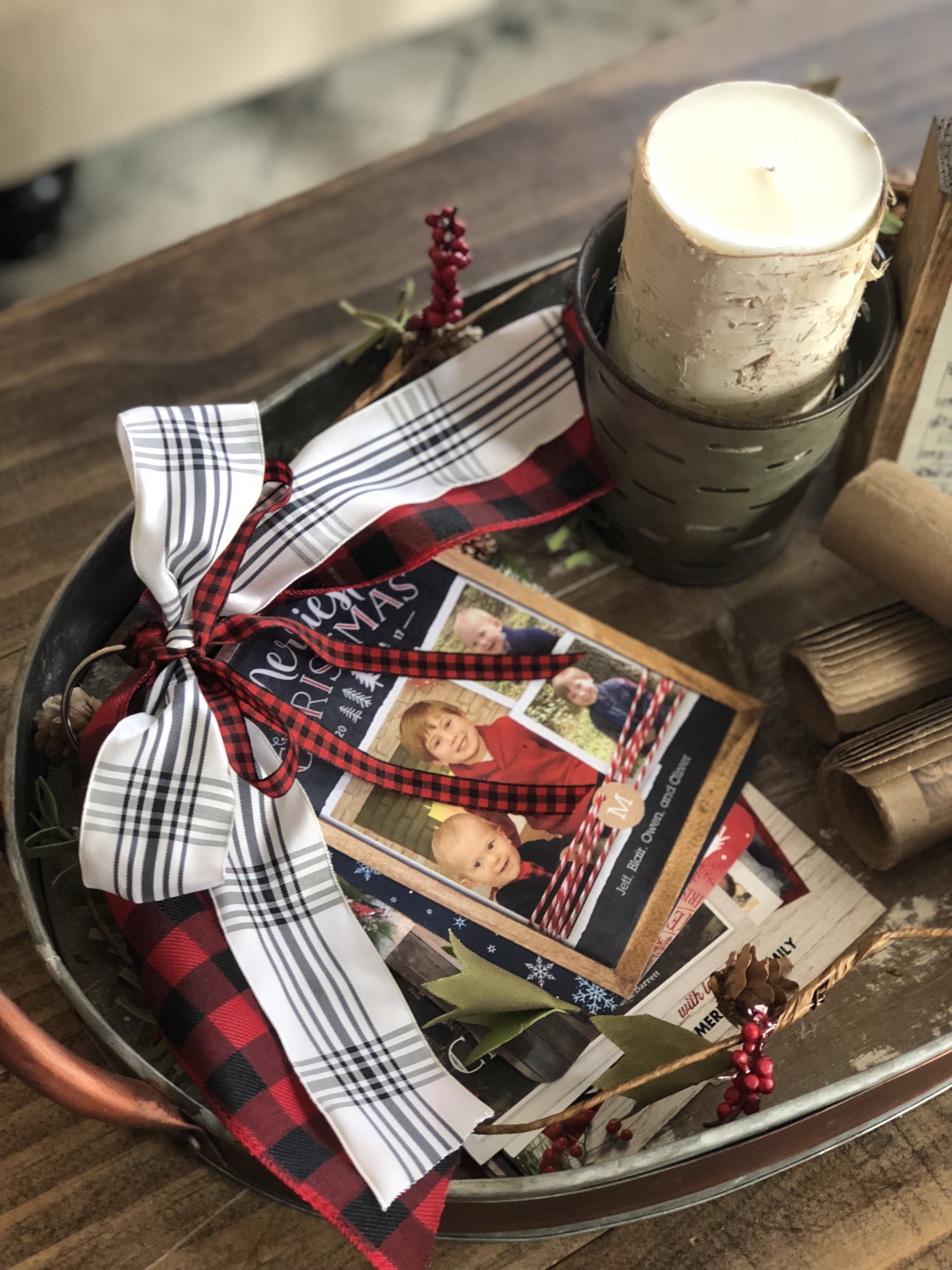 Simple DIY Christmas Card Project ~ An Easy way to organize your cards using a key ring and ribbon!