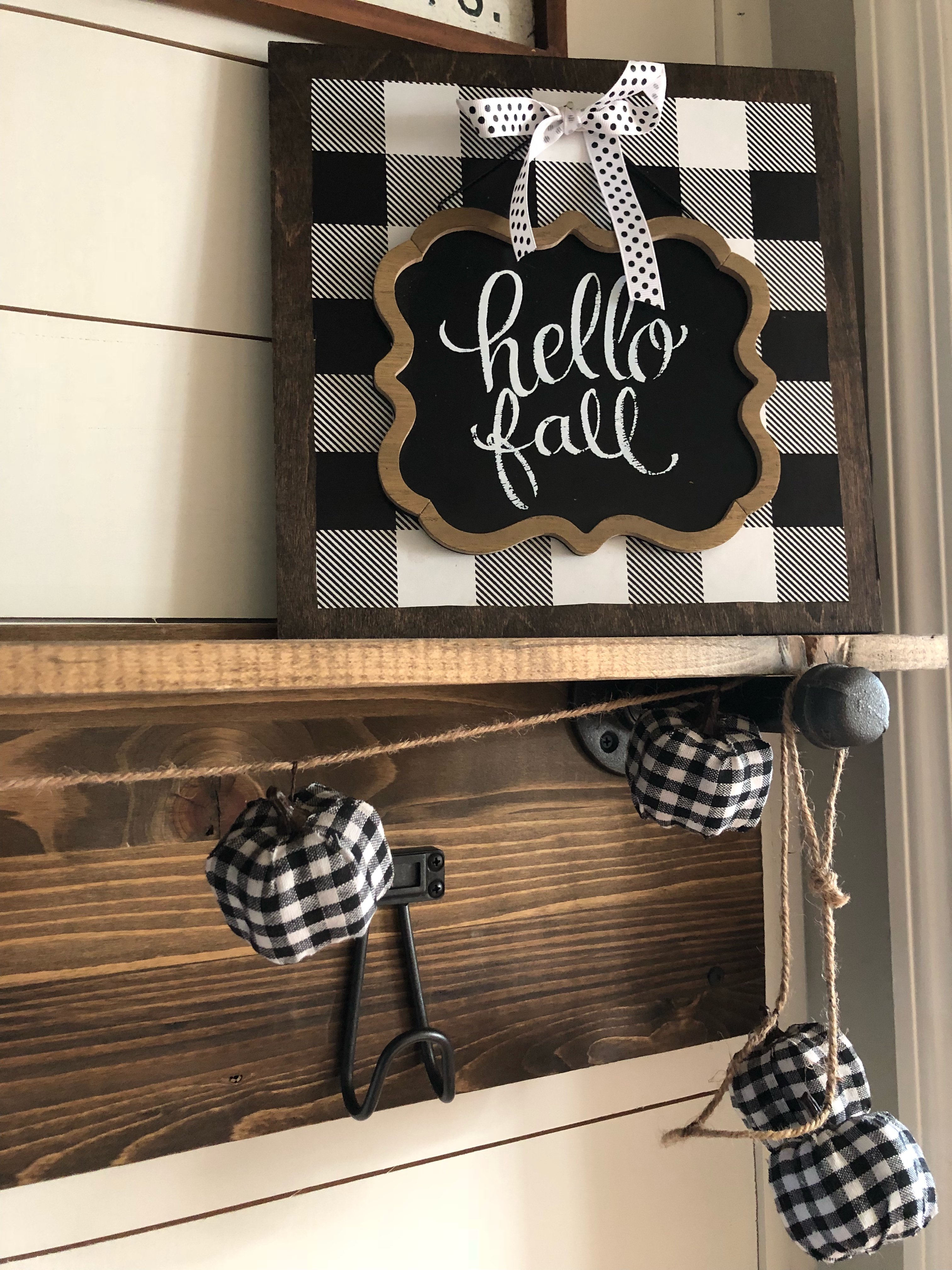 Easy DIY buffalo check sign! (No painting required!)