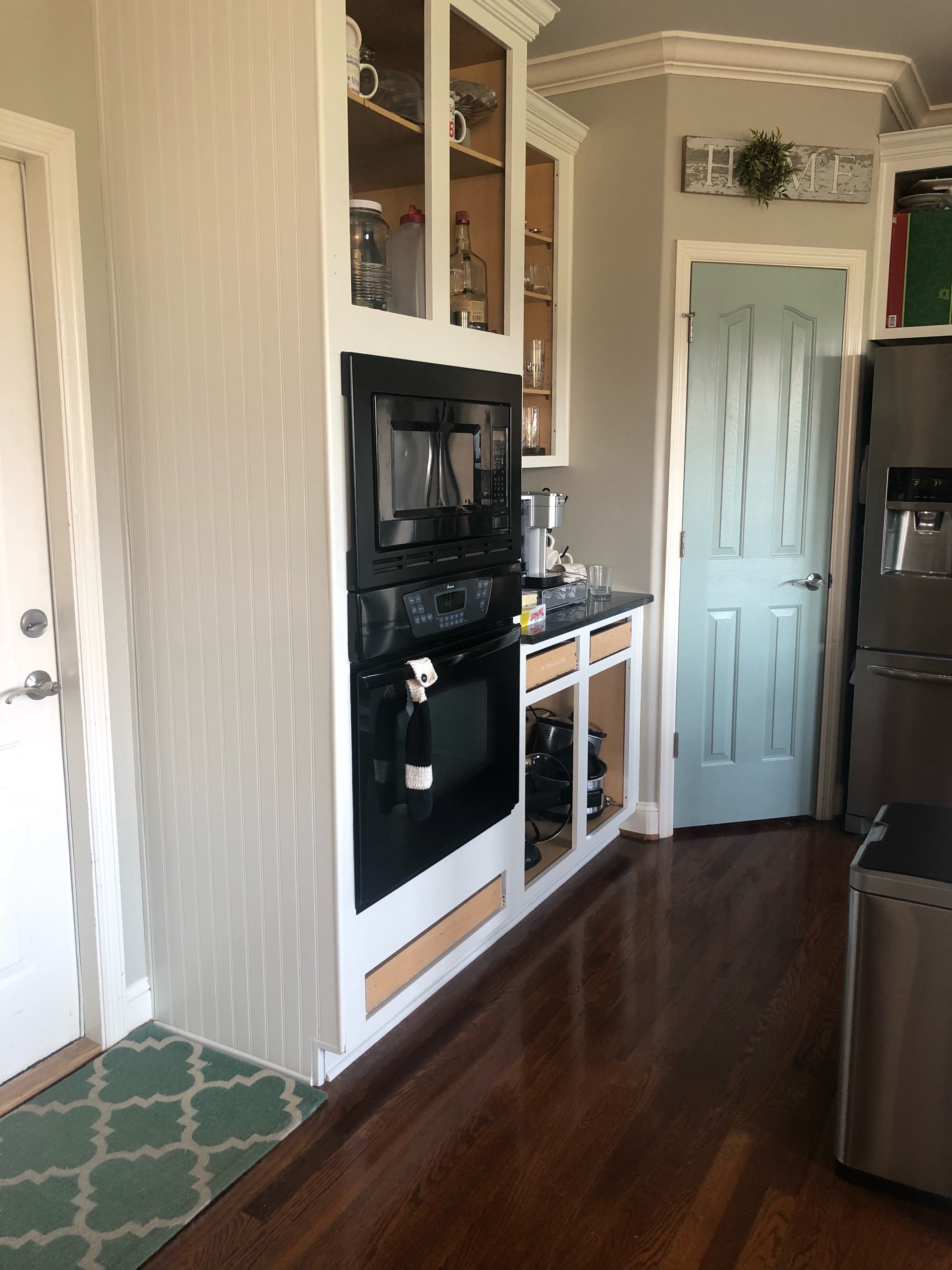 My painted kitchen makeover...before, after and everything in between! Wilshire