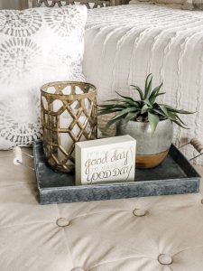 How to create a neutral master bedroom that's cozy and cute and makes you want to spend time in there!