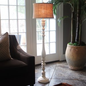 Cute and stylish lamps- white floor lamp from walmart
