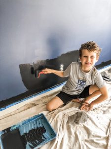 Boys game room makeover, painting the room