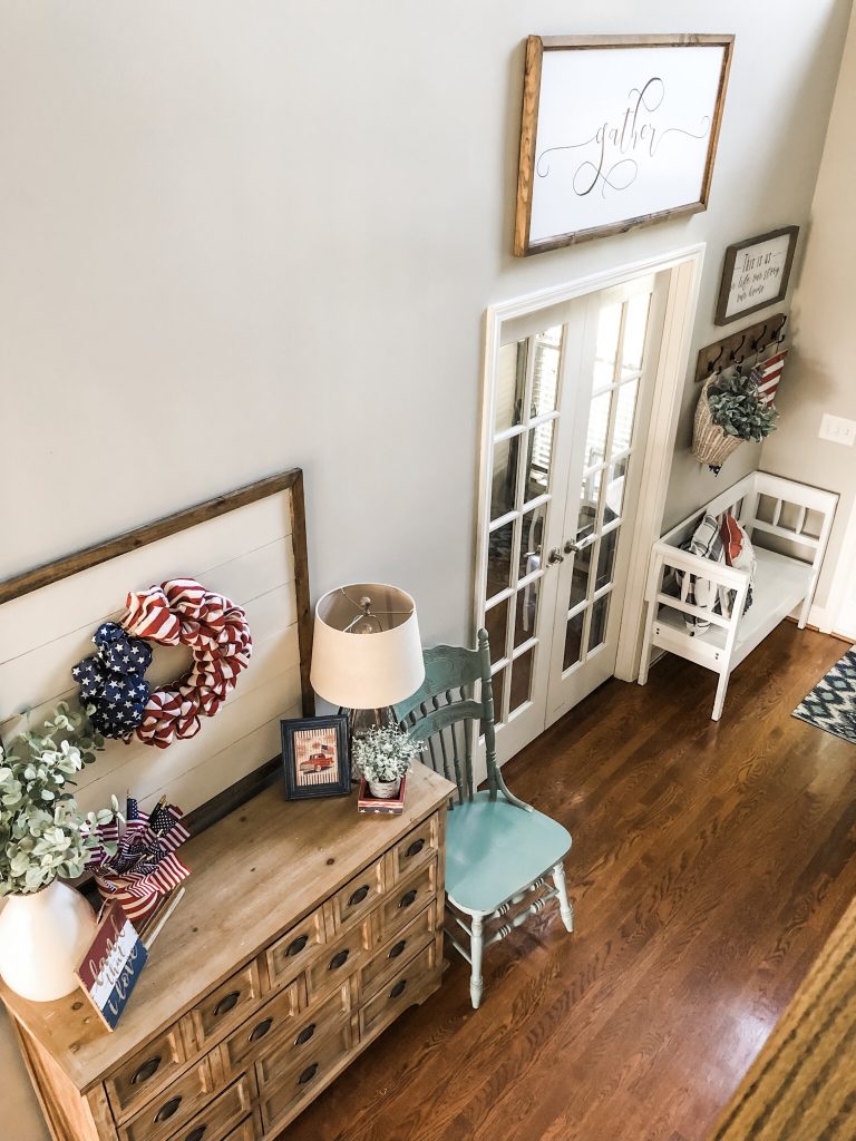 Simple patriotic decor ideas for Summer, my 2 entry way spaces