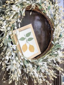 Small front porch ideas for Spring and Summer- cute wreath