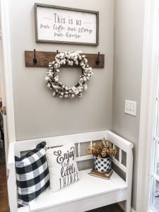 The best cheap decorating trick there is! Entry way decor