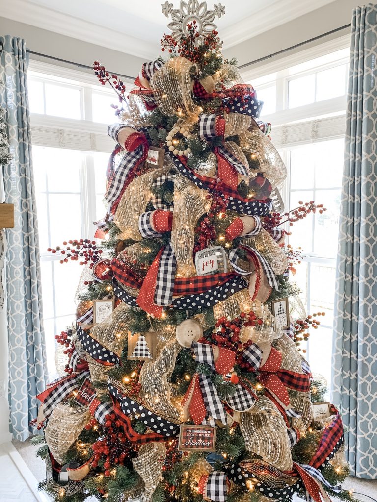 Christmas tree ideas using ribbon, buffalo check and polka dot