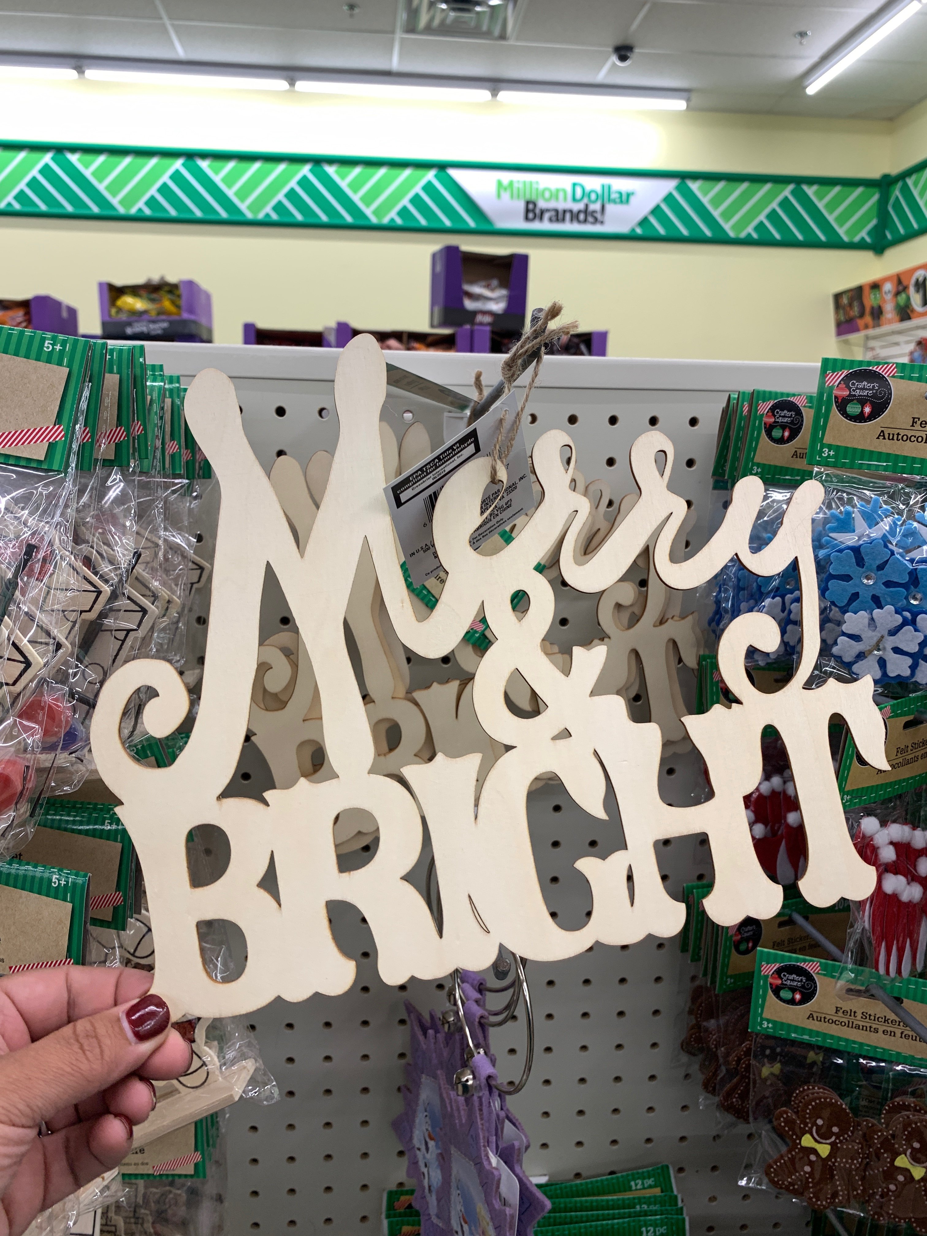 10 Best Dollar Tree Christmas Craft items this year!