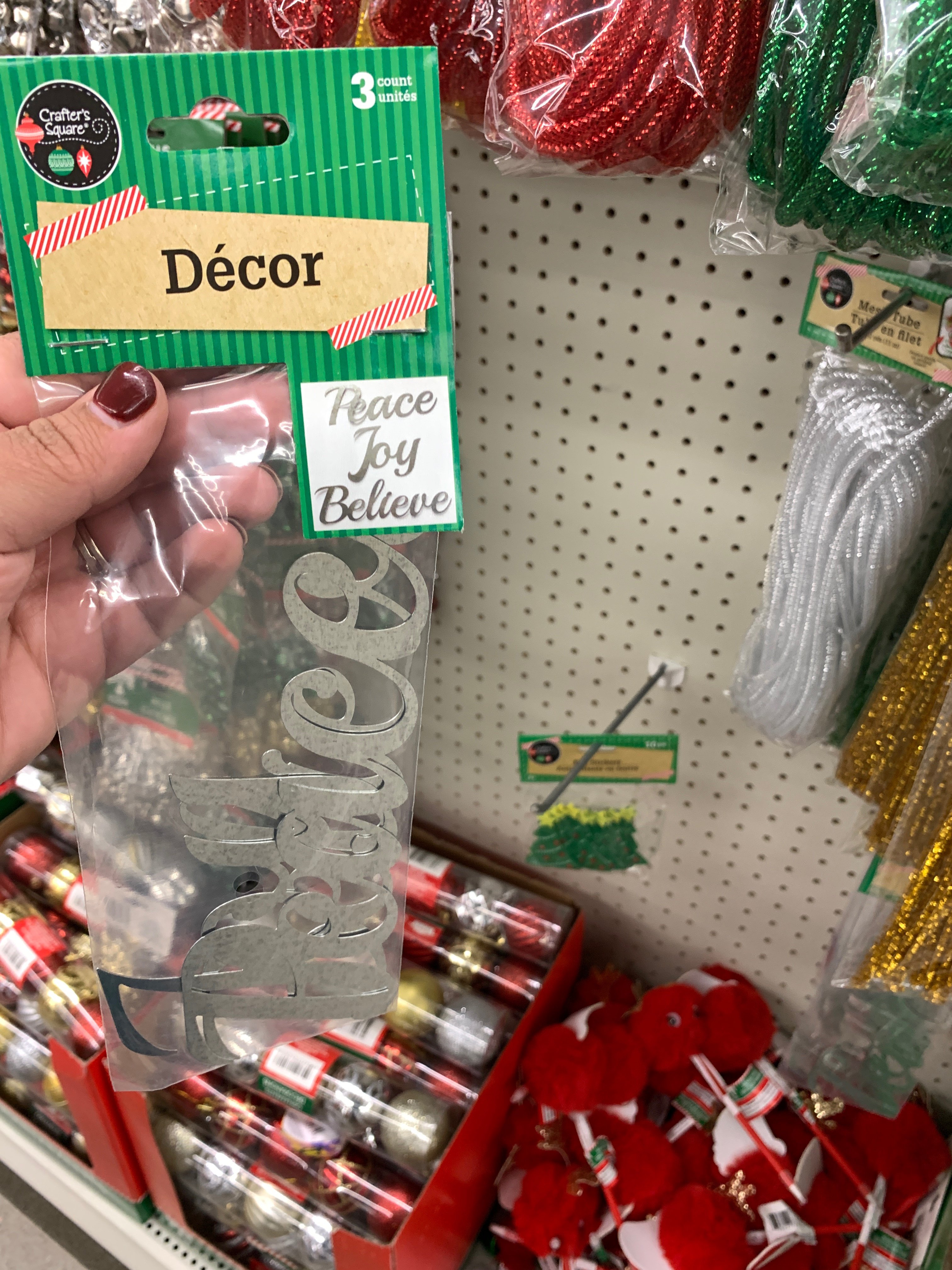 10 Best Dollar Tree Christmas Craft items this year!