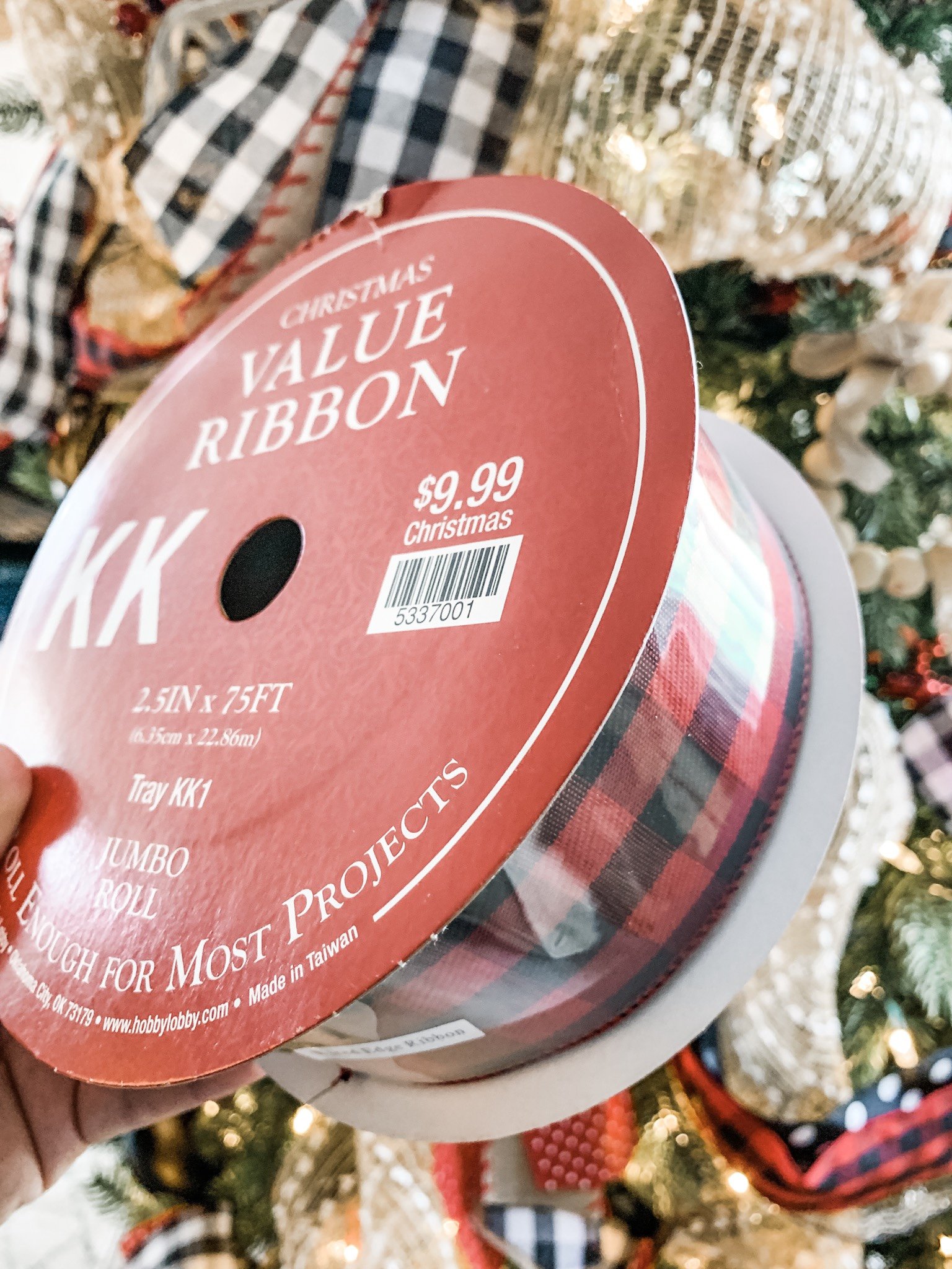 Christmas tree ribbon guide- quick reference on how much to buy!