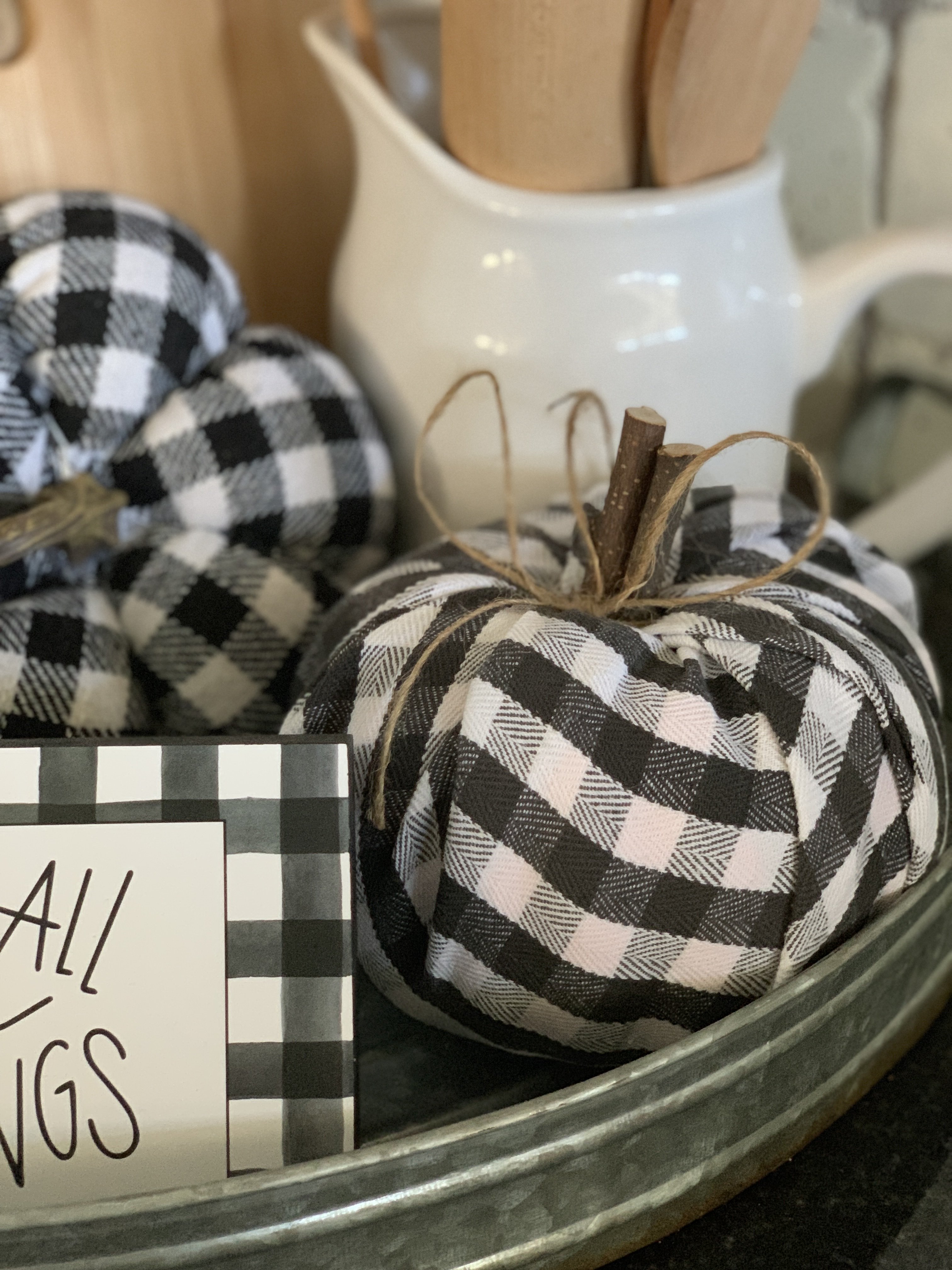 5 Fall craft ideas using buffalo check