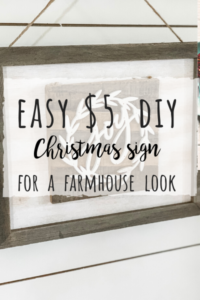 $5 DIY Christmas sign for a farmhouse look!