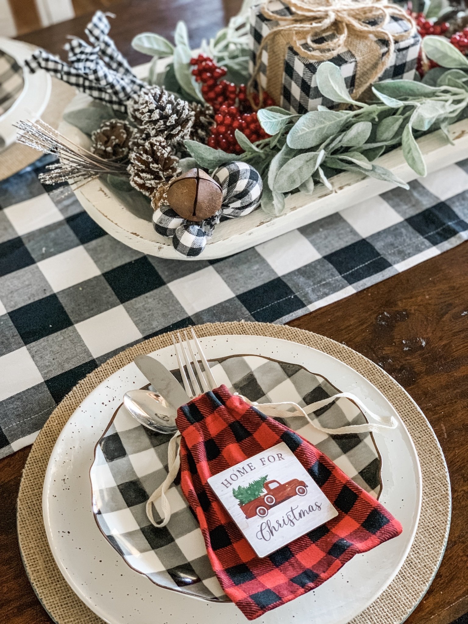 Casual Christmas Table setting ideas