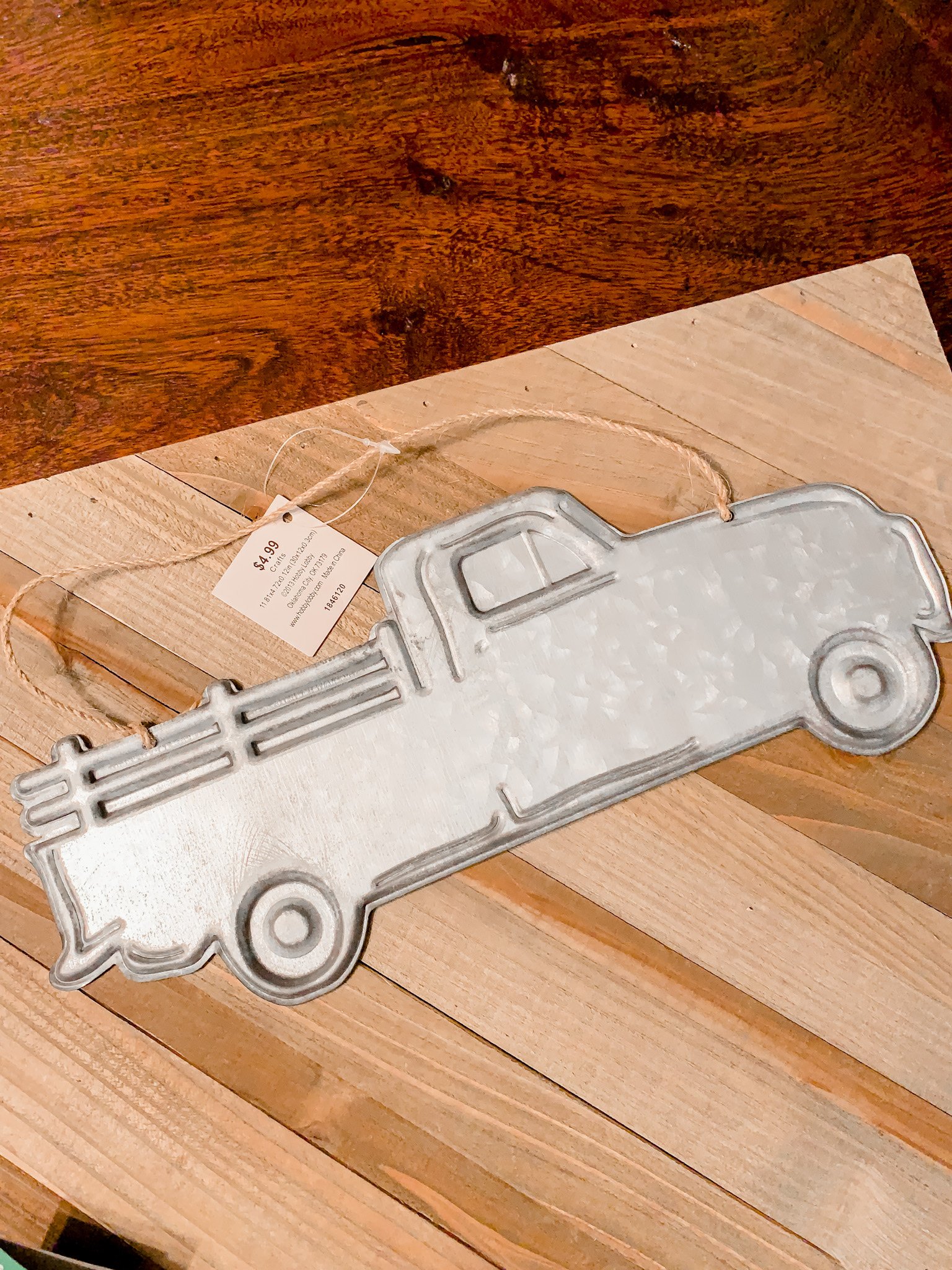 Christmas truck DIY sign