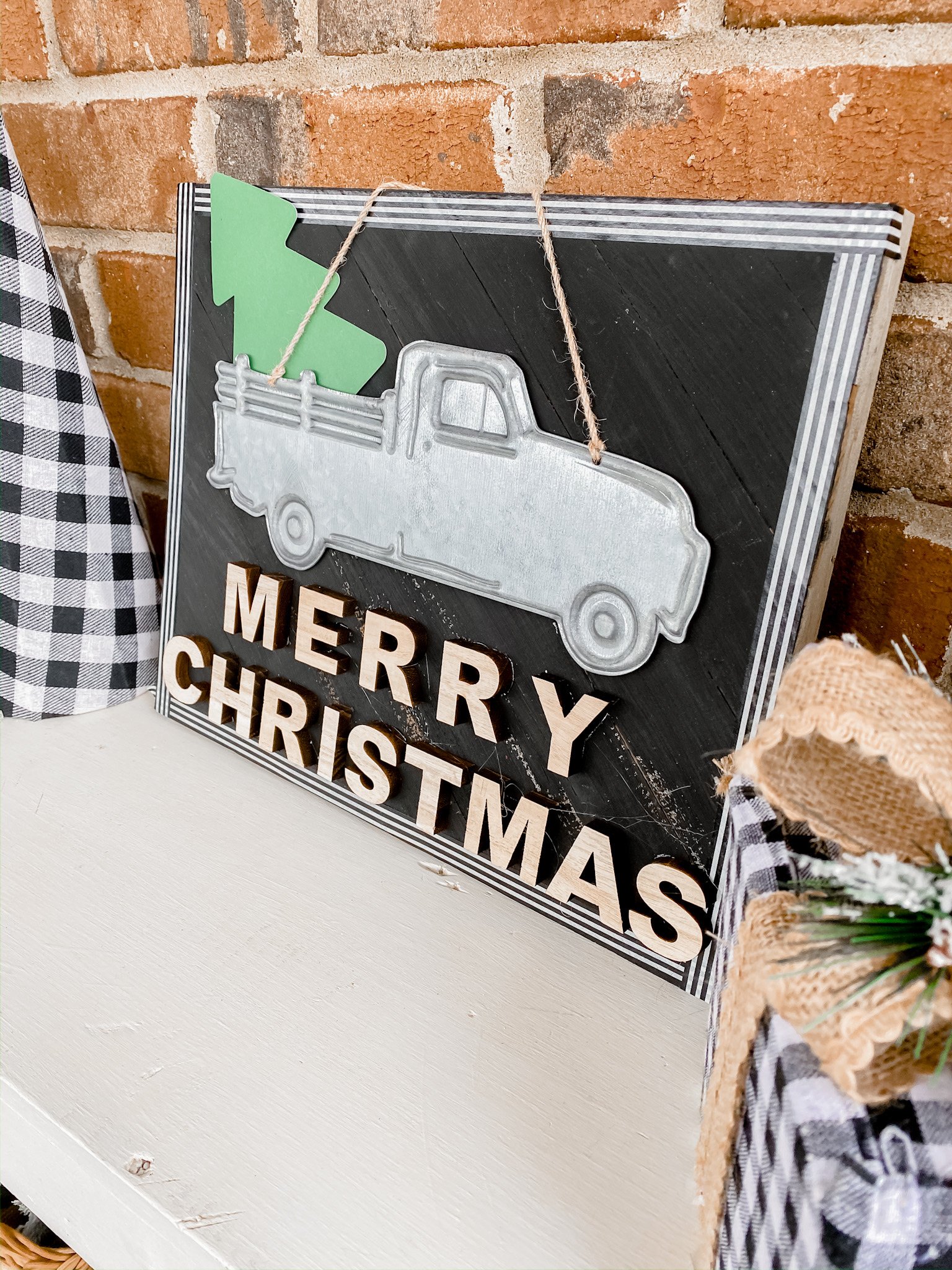 Christmas truck DIY sign
