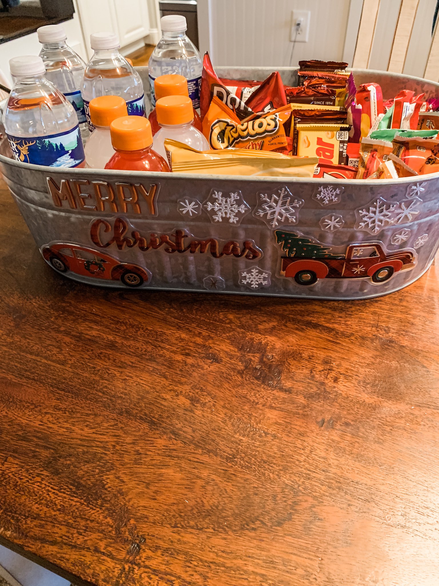 Delivery driver snack bucket idea and free printable!