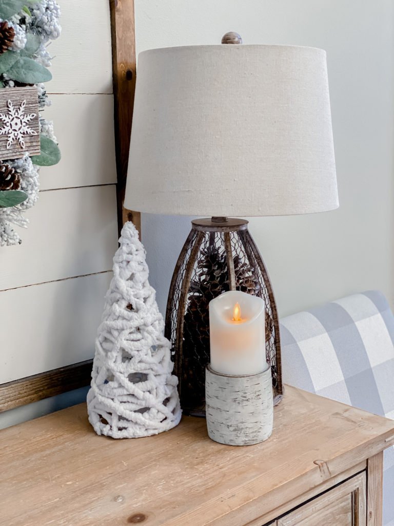 Cozy winter decorating in the entry way