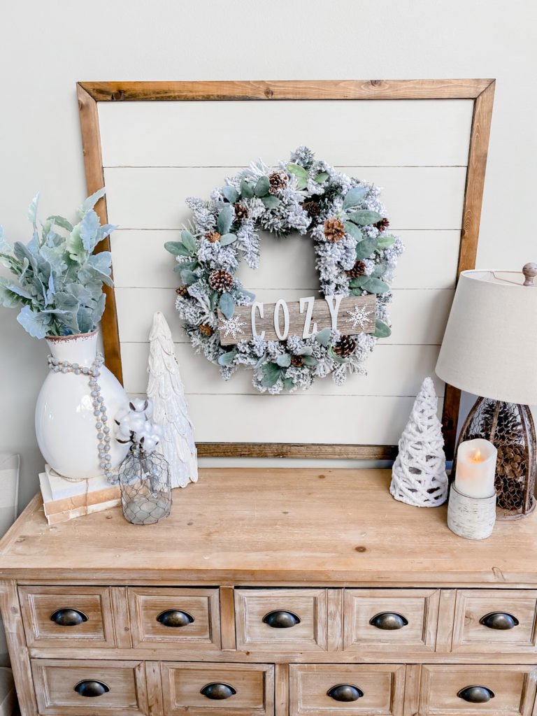 Cozy winter decorating in the entry way