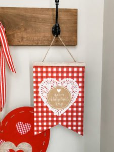 Dollar Tree Valentine's craft- adorable hanging pendant!