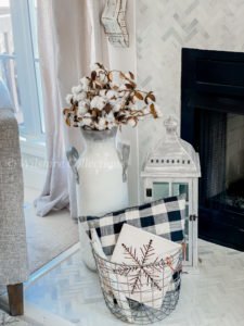 Winter mantel ideas for a cozy and neutral look!
