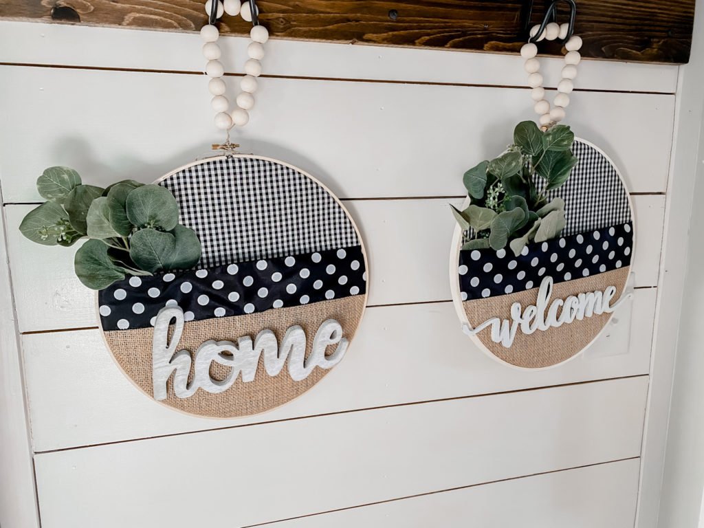 DIY embroidery hoop farmhouse wreath