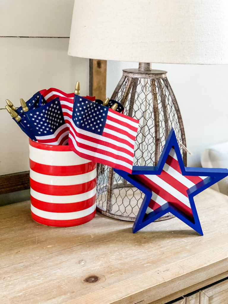 Patriotic decor ideas for Summer! 