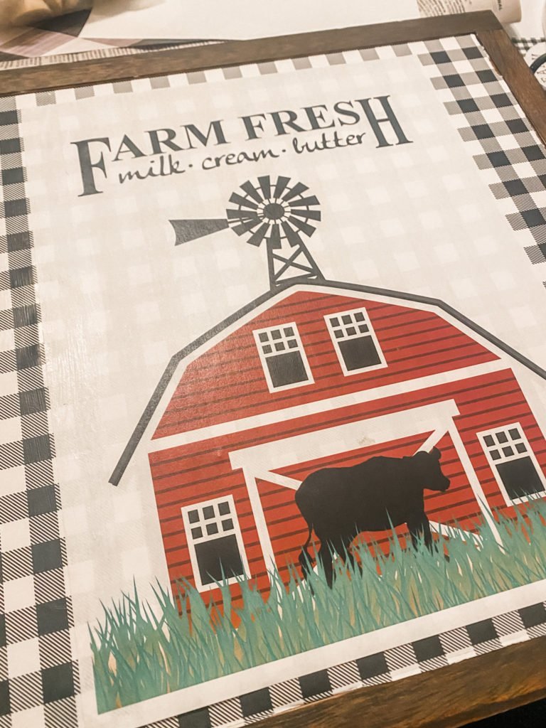 DIY Farmhouse Barn Sign