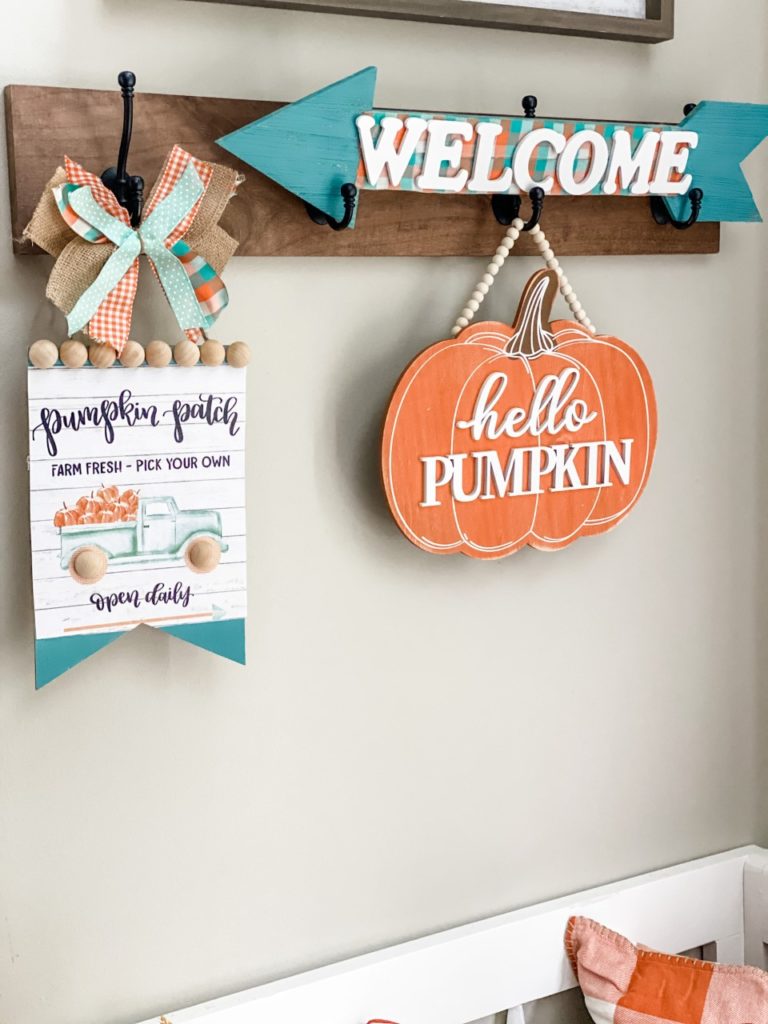 Fall entry way in aqua and orange!