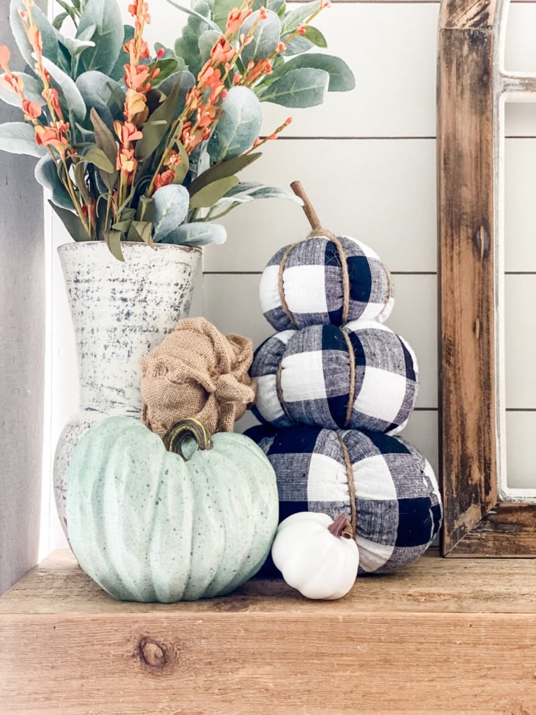 Simple fall mantel ideas