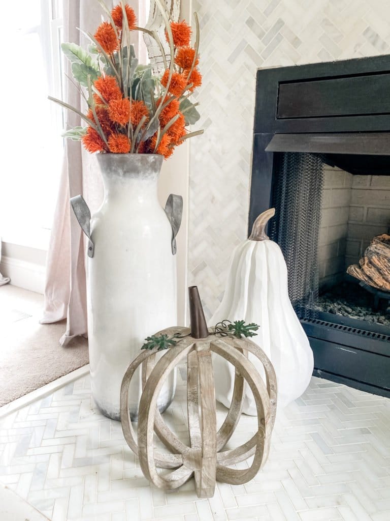 Simple fall mantel ideas