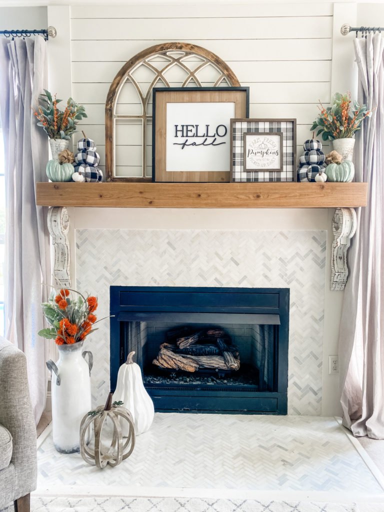 Simple fall mantel ideas