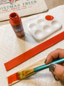 5 minute Christmas crafting using a gift bag!