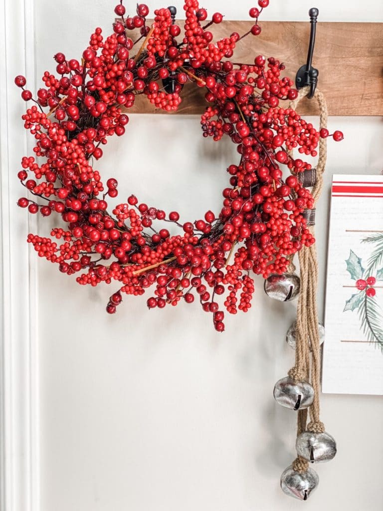 Christmas entry way bench deco