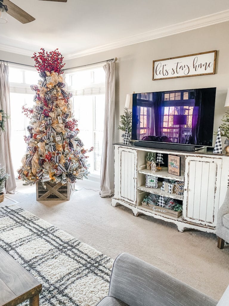 Christmas living room ideas and inspiration