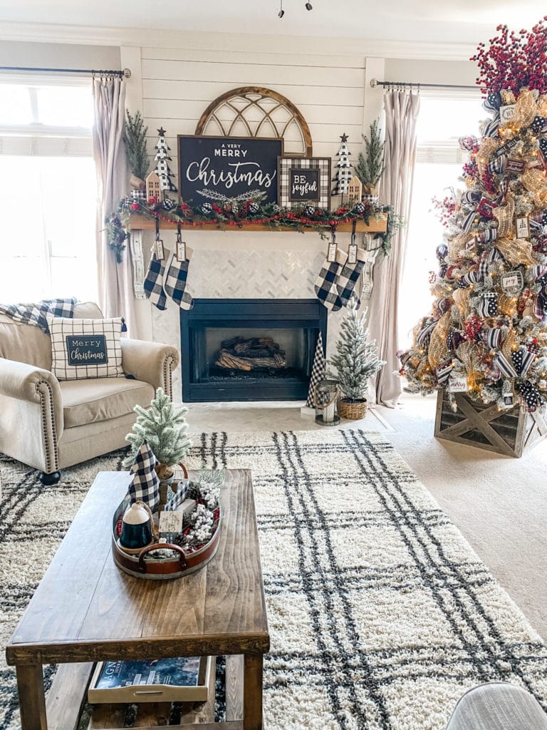 Christmas living room ideas and inspiration