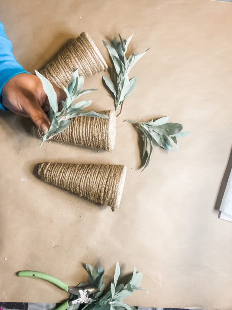 greenery for DIY jute carrtos