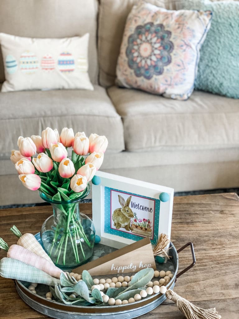 spring tray decor