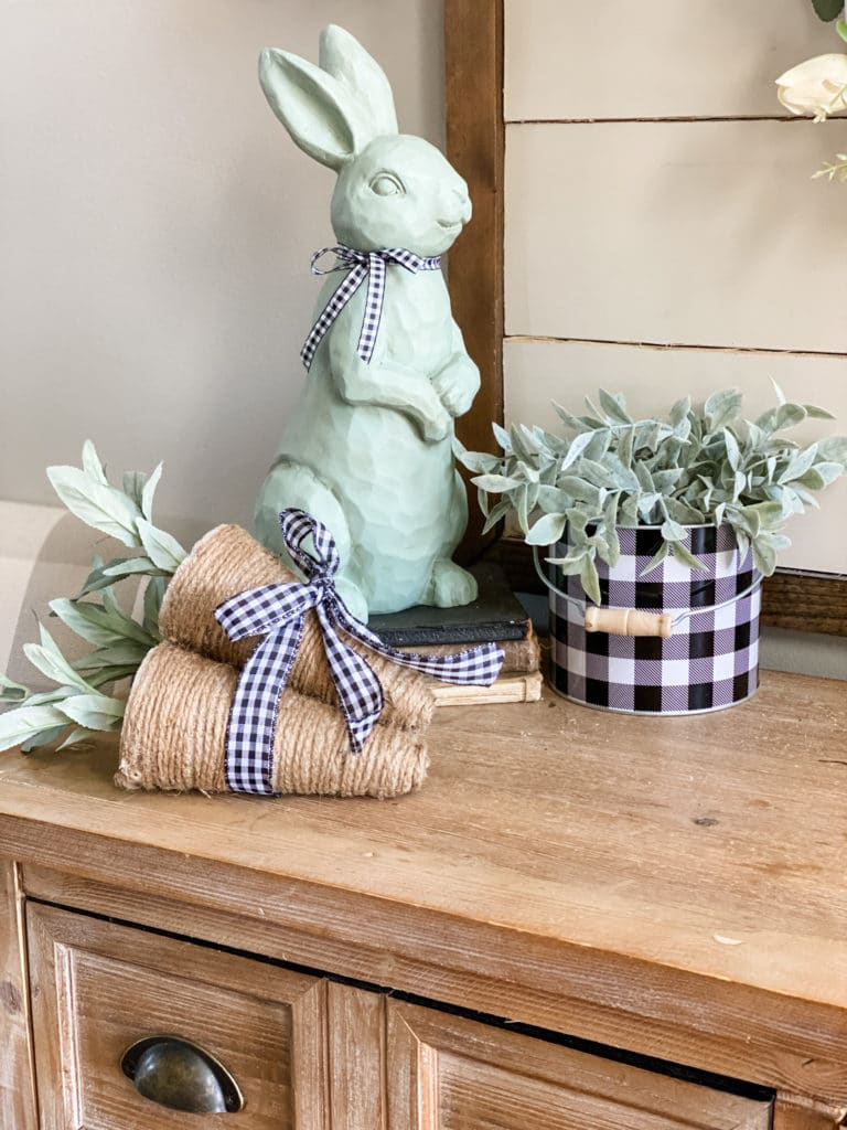 Farmhouse Spring decor on table