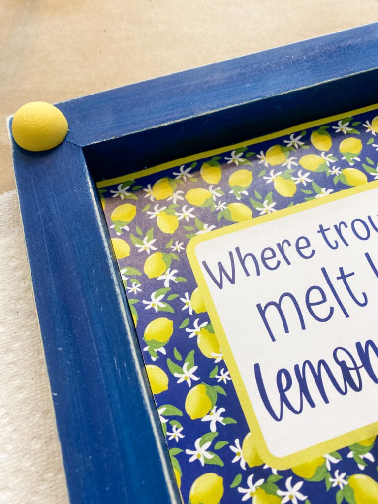 close up of lemon sign