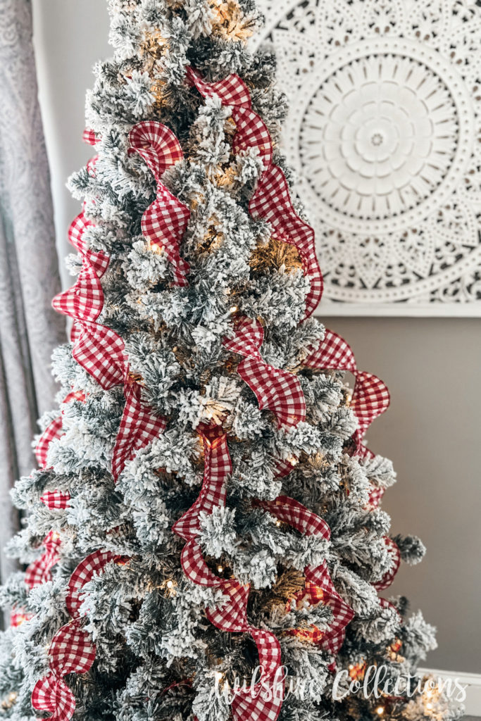 Christmas tree inspiration for a master bedroom