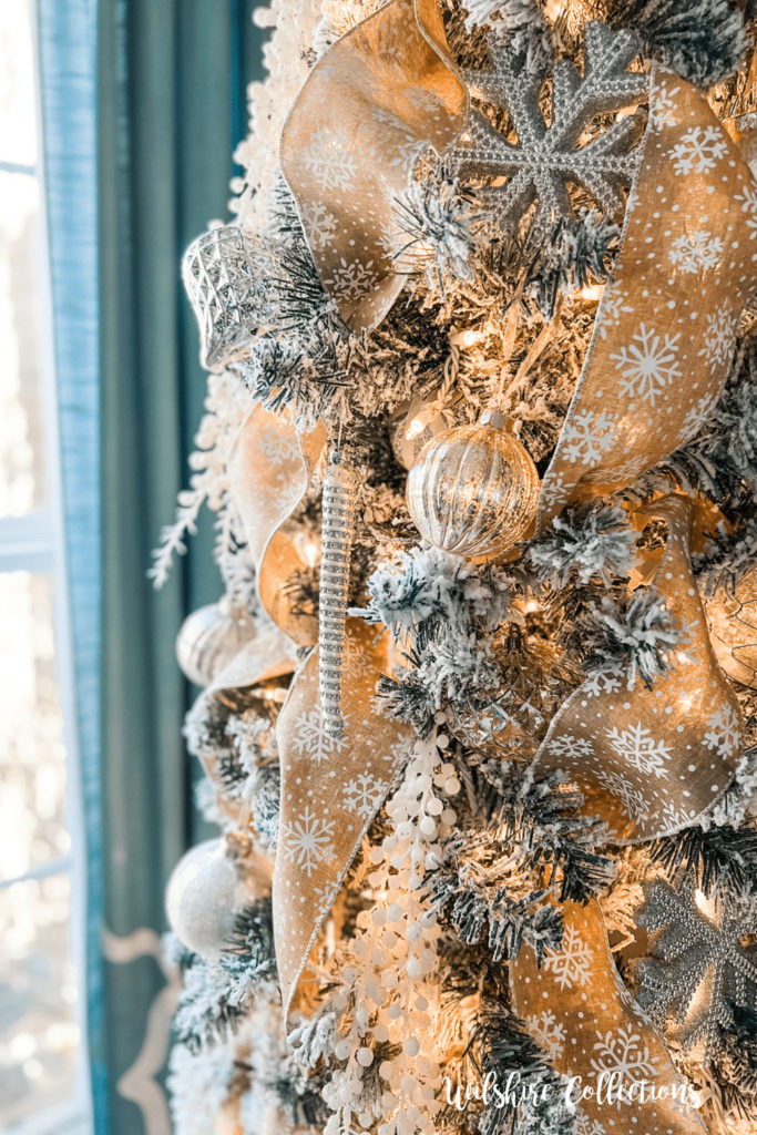 Winter White dining room Christmas decor