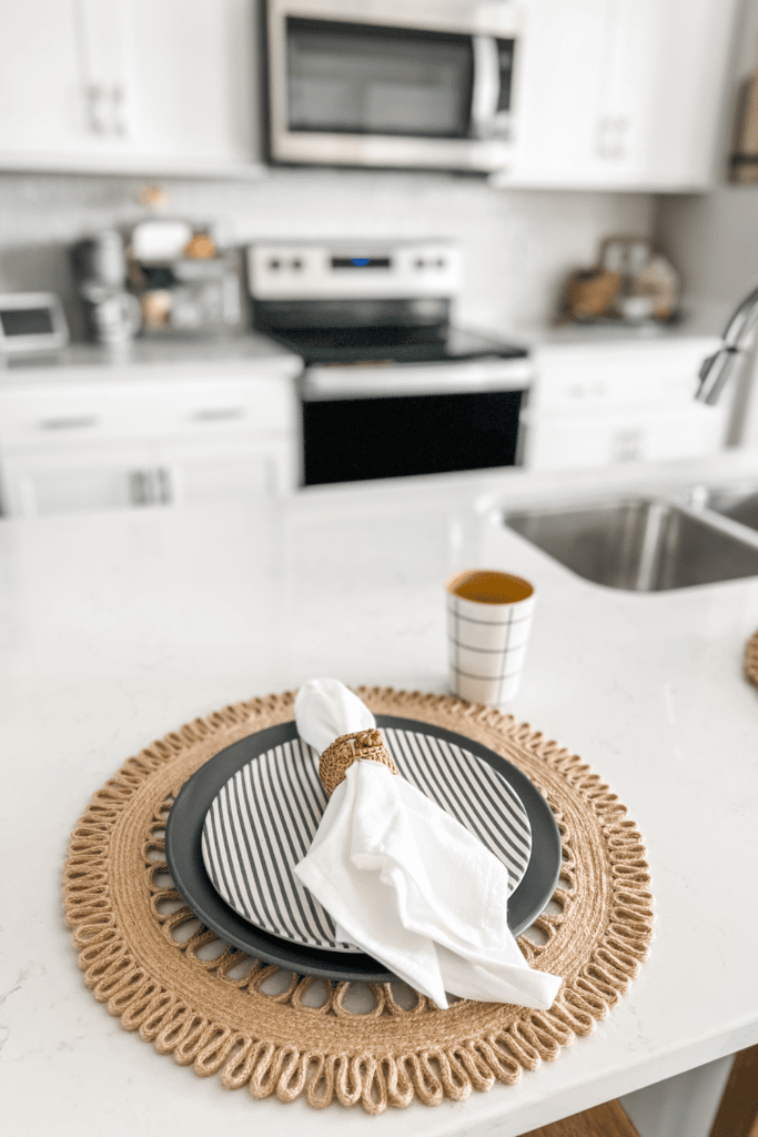 Simple kitchen island decorating ideas