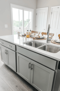 Simple kitchen island decorating ideas