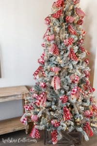 Themed Christmas tree idea