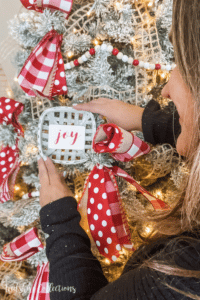 Themed Christmas tree idea
