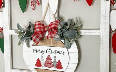 DIY Christmas garland using wooden Christmas light bulbs!