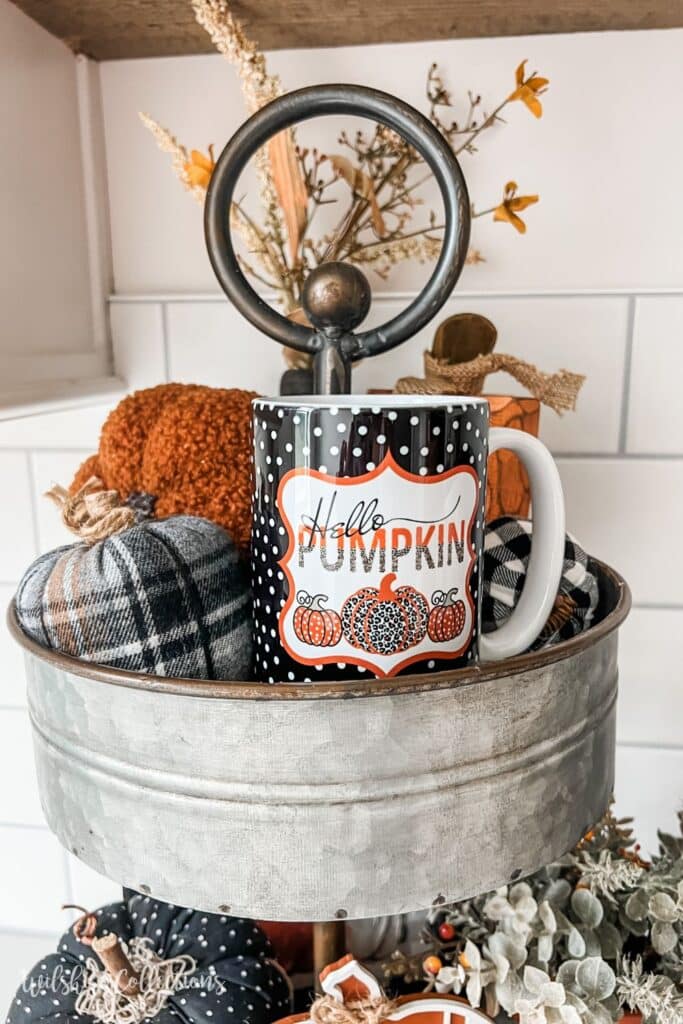 https://www.wilshirecollections.com/wp-content/uploads/2023/09/Fall-coffee-bar-ideas-2-683x1024.jpg