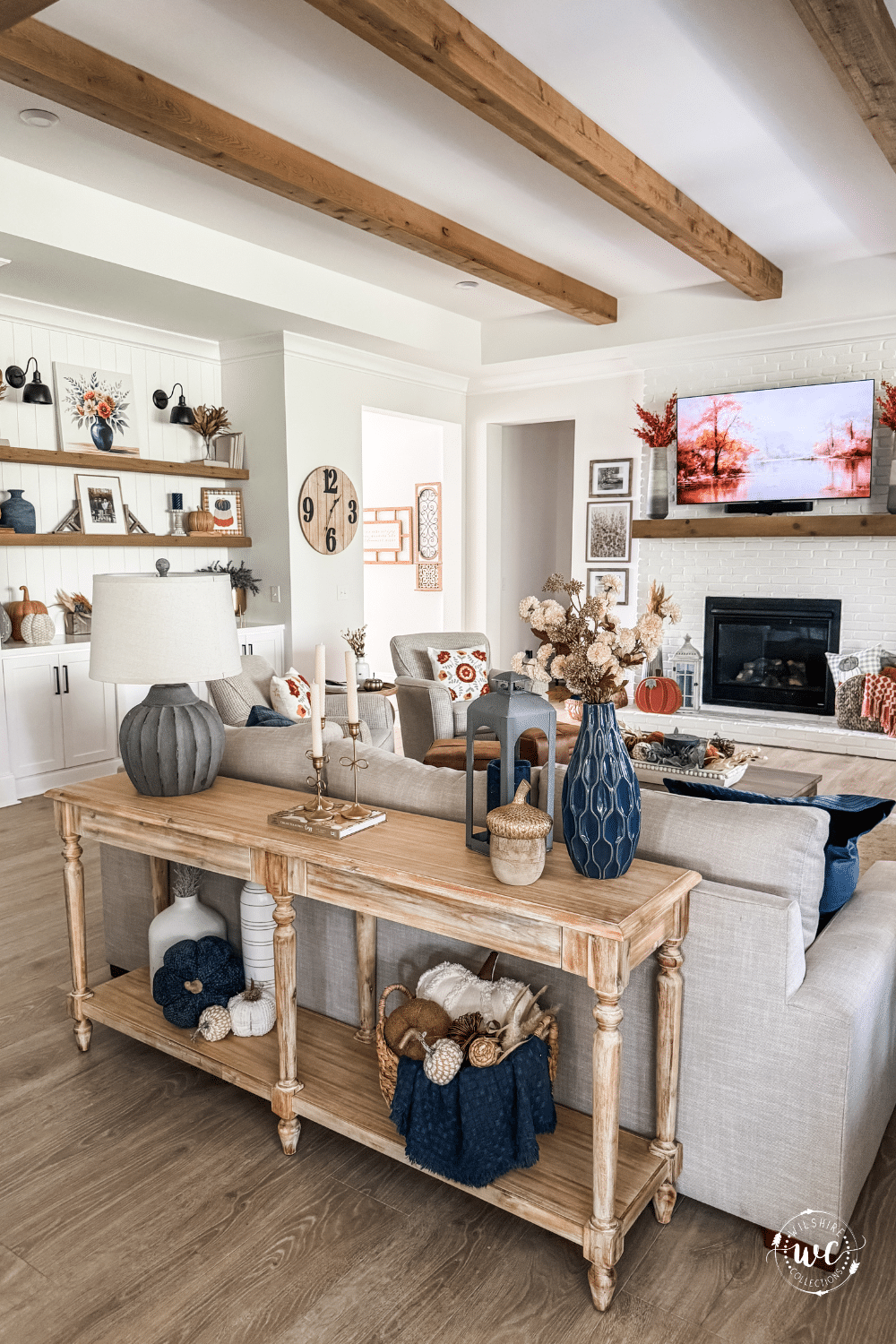How to add cozy fall vibes to your home