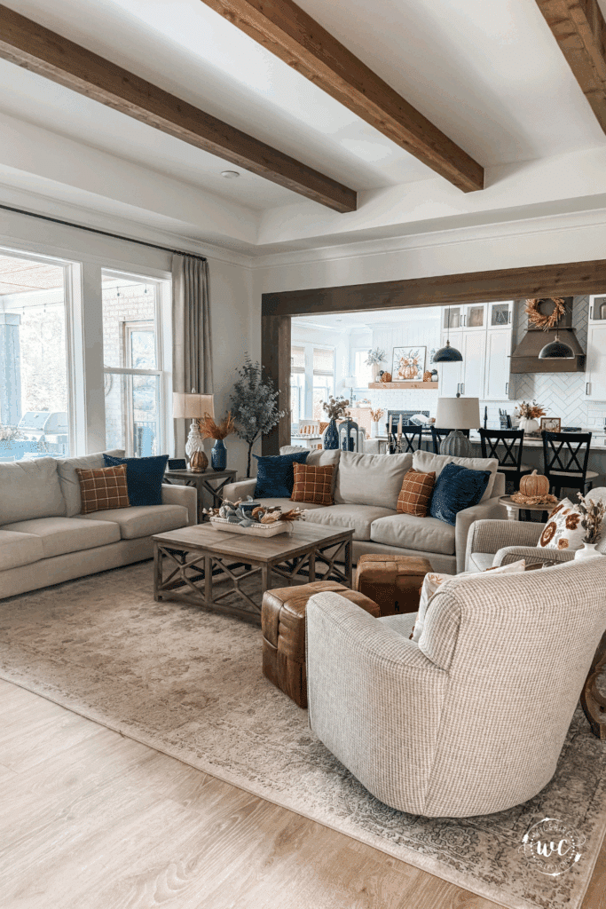 How to add cozy fall vibes to your home 